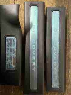 Land Rover Discovery 5 L462 Door Step Plate set