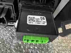 Land Rover Discovery Sport L550 Knee airbag