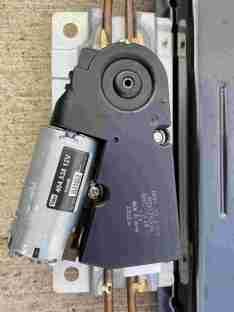 Mitsubishi Shogun 1998-2006 Sunroof glass + motor complete