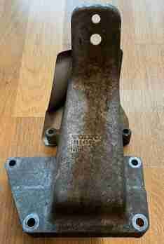 Volvo 960 Engine Mount
