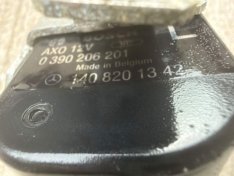 Mercedes Benz W140 headlight wiper motor – LH Side