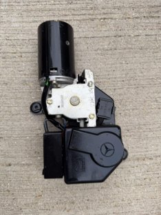 Mercedes Benz W124. Sunroof motor